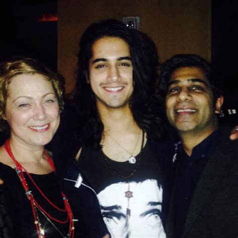 ketan avan jogia parents|Avan Jogia Biography, Age, Height, Girlfriend, Net。